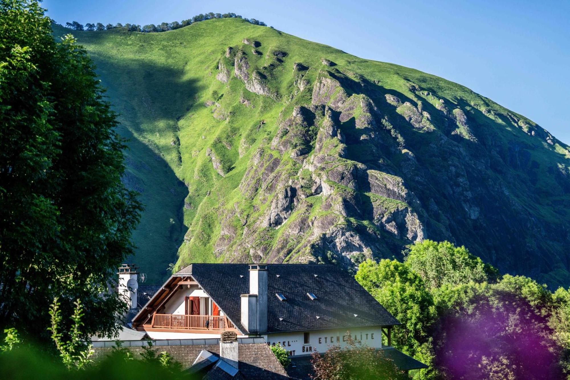 Logis Hotel Etchemaite Larrau Zewnętrze zdjęcie