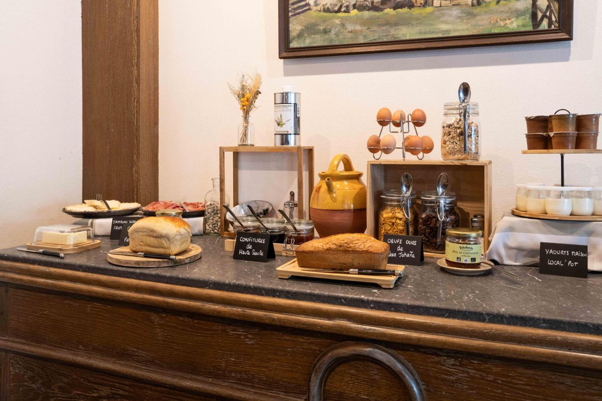Logis Hotel Etchemaite Larrau Zewnętrze zdjęcie
