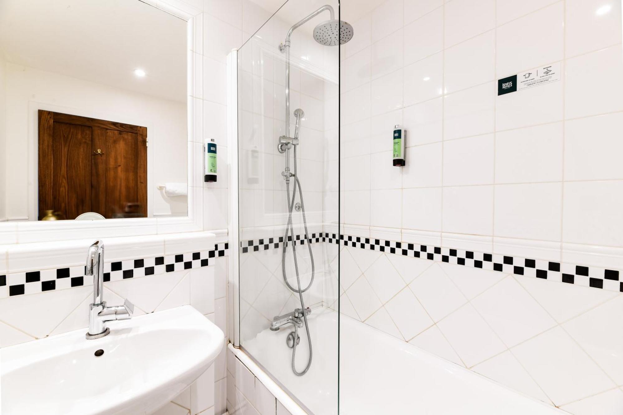 Logis Hotel Etchemaite Larrau Zewnętrze zdjęcie