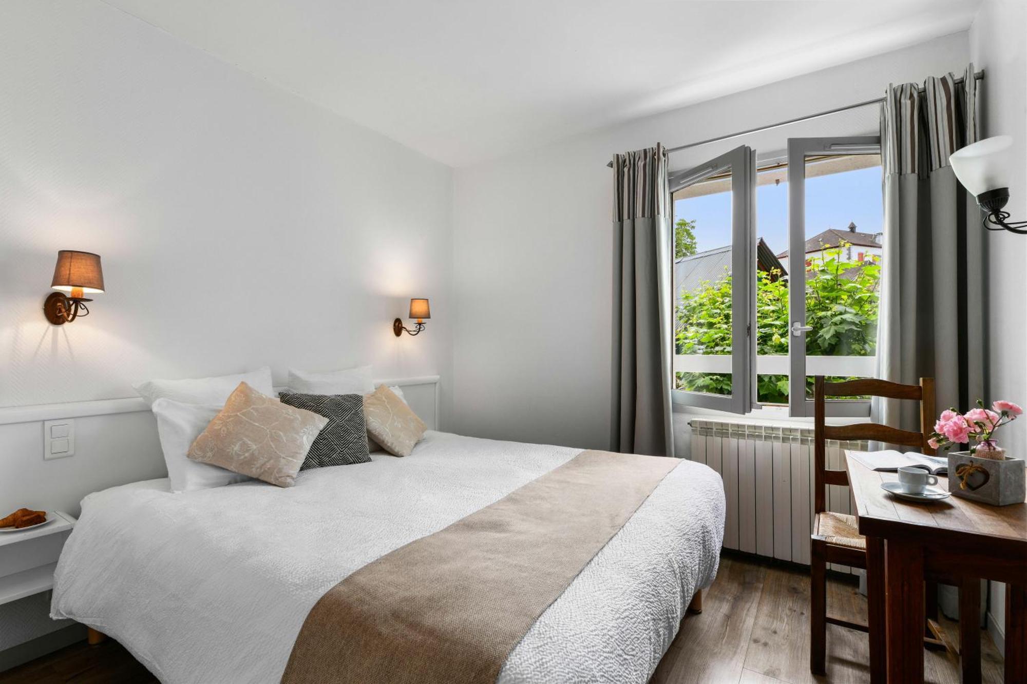 Logis Hotel Etchemaite Larrau Zewnętrze zdjęcie